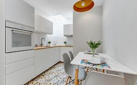 Grand Apartments - Orion Apartment Nearby Monte Cassino Street